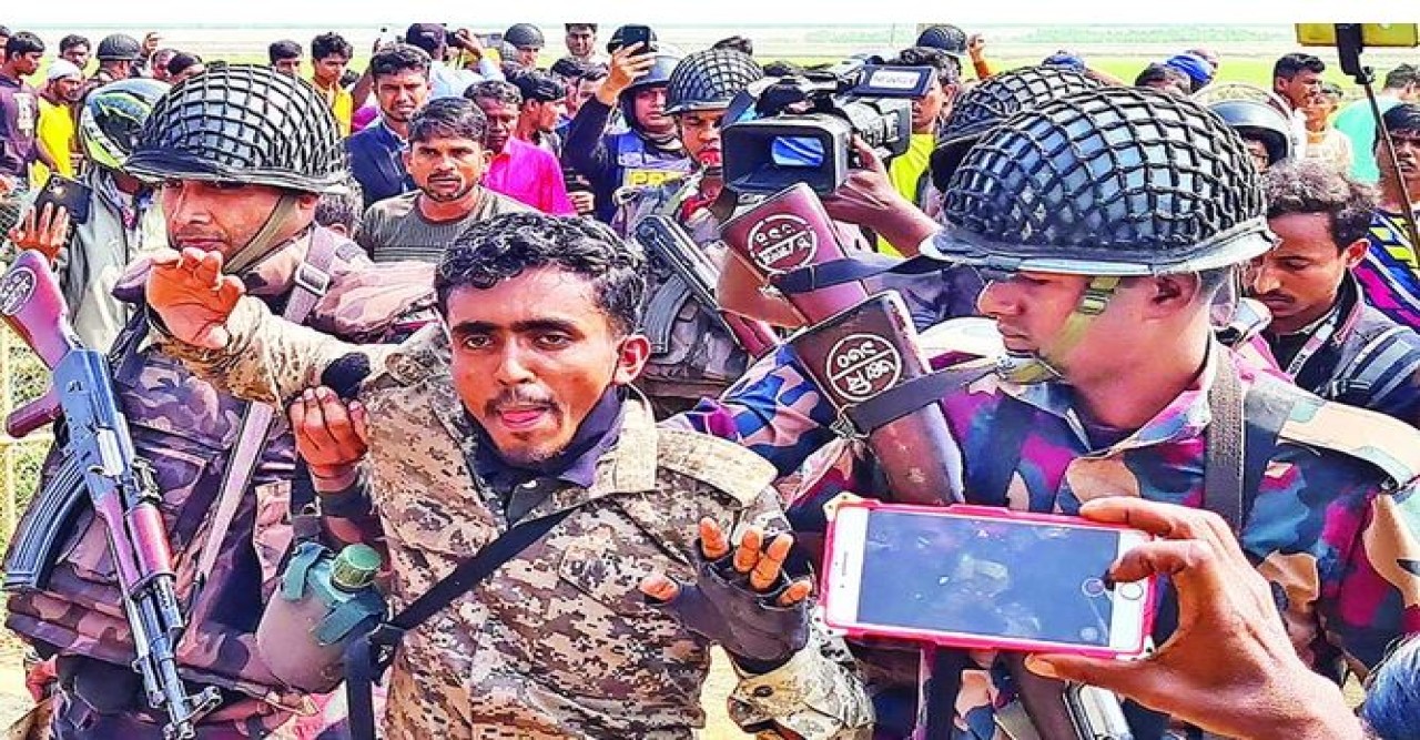 প্রাণ বাঁচাতে মিয়ানমারের সেনাসহ ২৬৪ জন পালিয়ে বাংলাদেশে