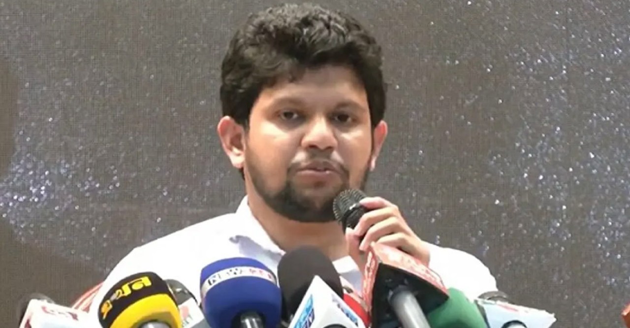 দুঃখ প্রকাশ করে যা বললেন উপদেষ্টা মাহফুজ আলম