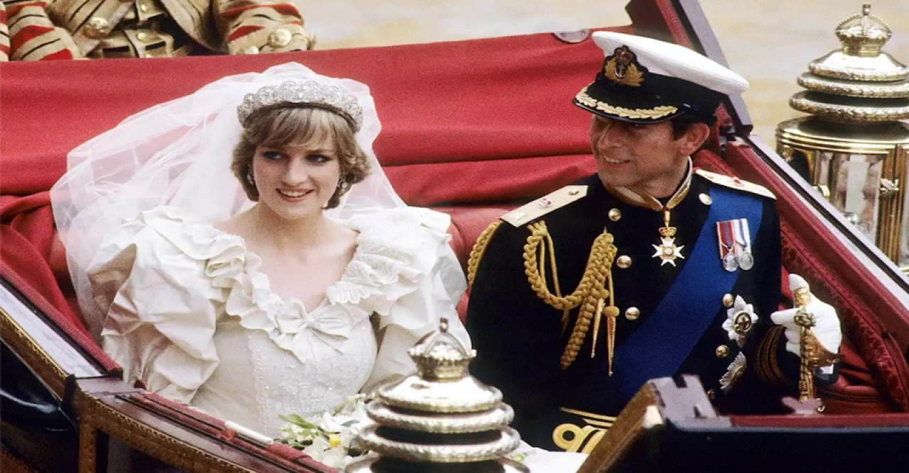 নিলামে উঠছে প্রিন্সেস ডায়ানার বিয়ের কেক