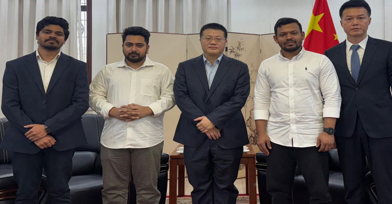 চীনের রাষ্ট্রদূতের সঙ্গে এনসিপির বৈঠক, যা বললেন নাহিদ ইসলাম