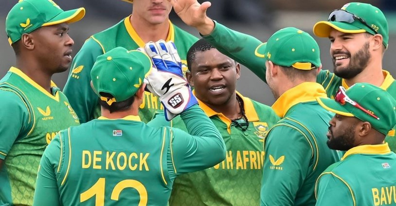 সরাসরি বিশ্বকাপে খেলার কাছাকাছি দক্ষিণ আফ্রিকা