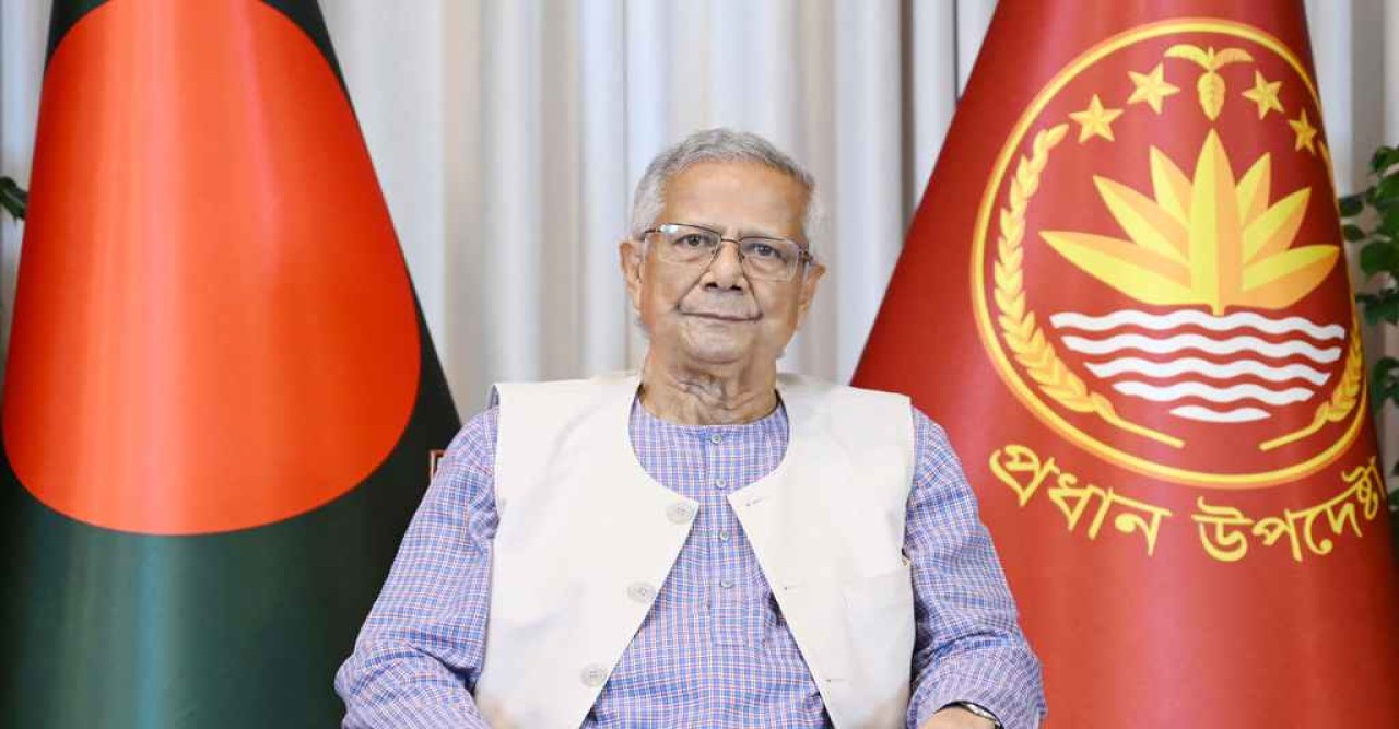 প্রধান উপদেষ্টাকে এখন কঠোর হতেই হবে