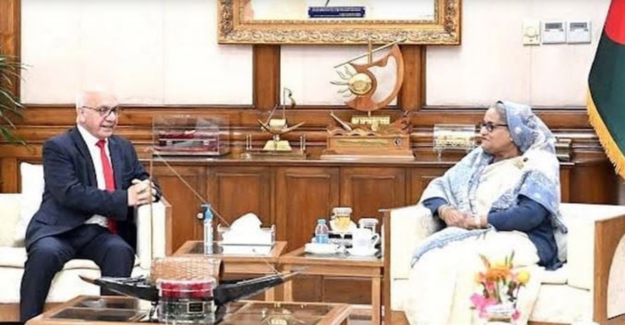 ইন্দো-ব্রিটিশ বিষয়ক এপিপিজির চেয়ার বীরেন্দ্র শর্মা এমপির সঙ্গে  প্রধানমন্ত্রীর  গণভবনে সৌজন্য সাক্ষাৎ