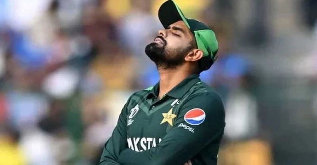 অধিনায়কত্ব ছাড়লেন বাবর আজম