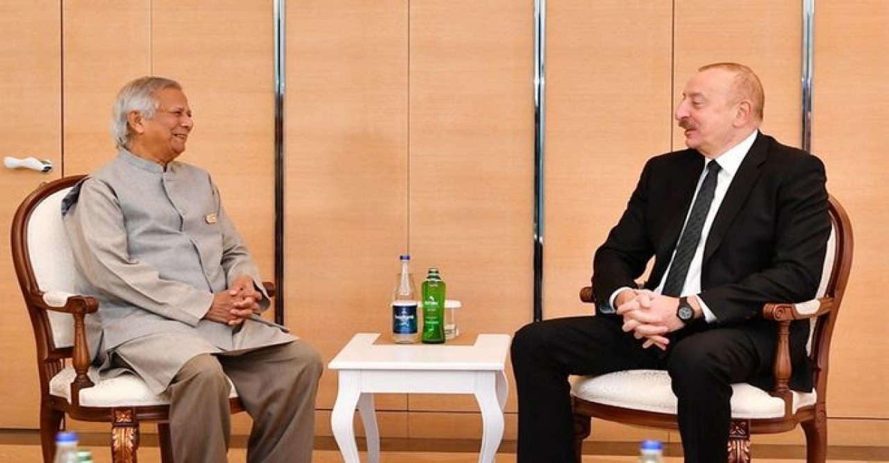 প্রধান উপদেষ্টার সঙ্গে আজারবাইজানের প্রেসিডেন্টের বৈঠক