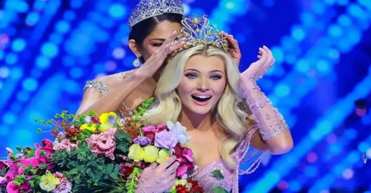 মিস ইউনিভার্স হলেন ডেনমার্কের ভিক্টোরিয়া কজেয়ার থেইলভিগ
