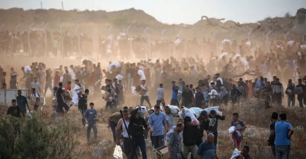 গাজায় ইসরায়েলি হামলায় প্রাণ গেল আরও ৮২ ফিলিস্তিনির