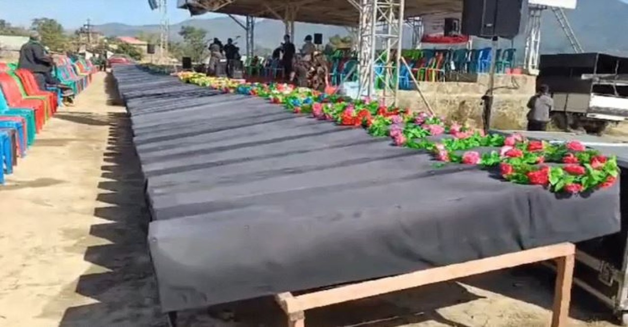 মণিপুরে আট মাস আগে নিহত ৮৭ জনকে গণকবর