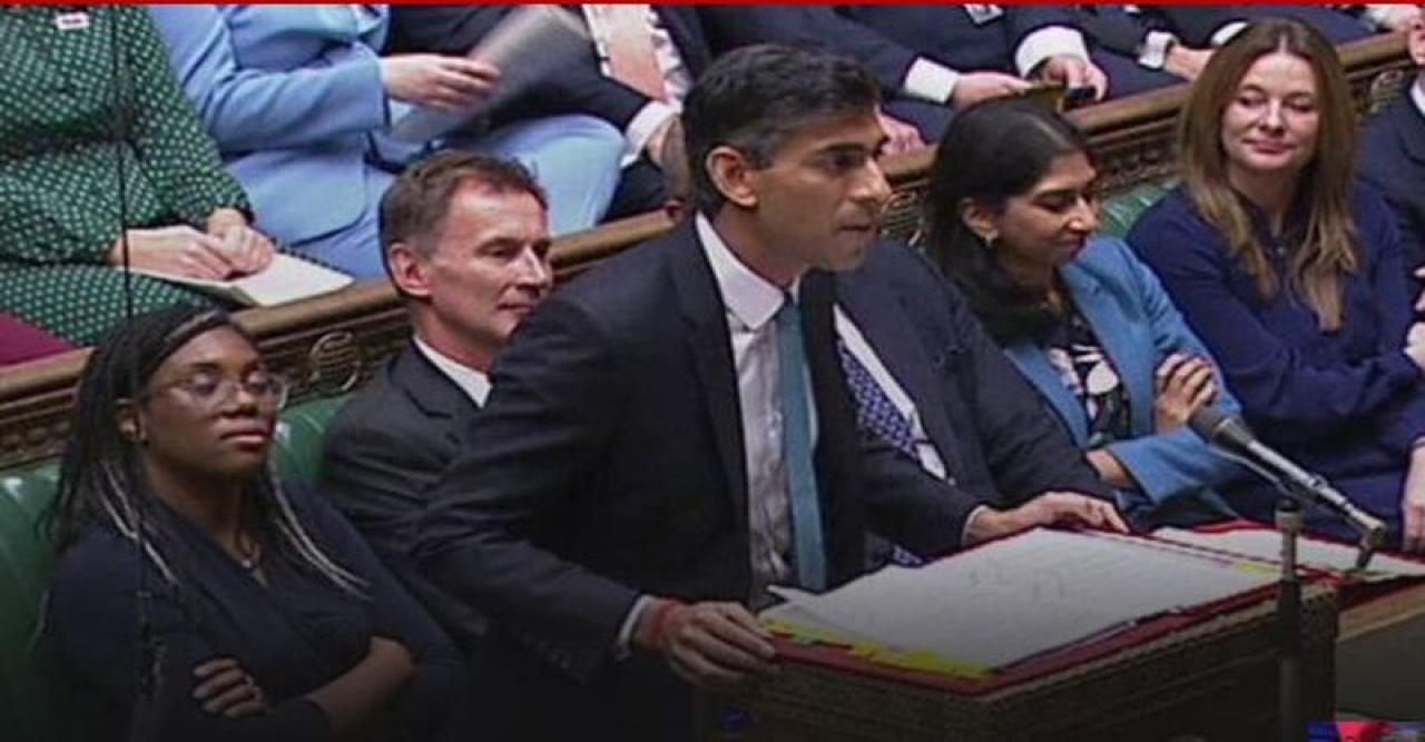 মন্ত্রী নিয়োগ ও স্ত্রীর ‘কর ফাঁকি’ নিয়ে তোপে সুনাক