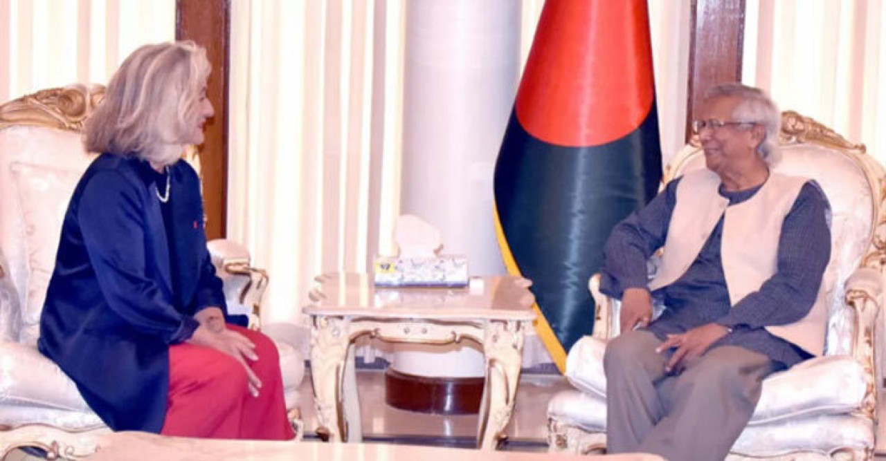 দেশ পুনর্গঠনে অন্তর্বর্তী সরকারকে সমর্থন দিতে প্রস্তুত ফ্রান্স