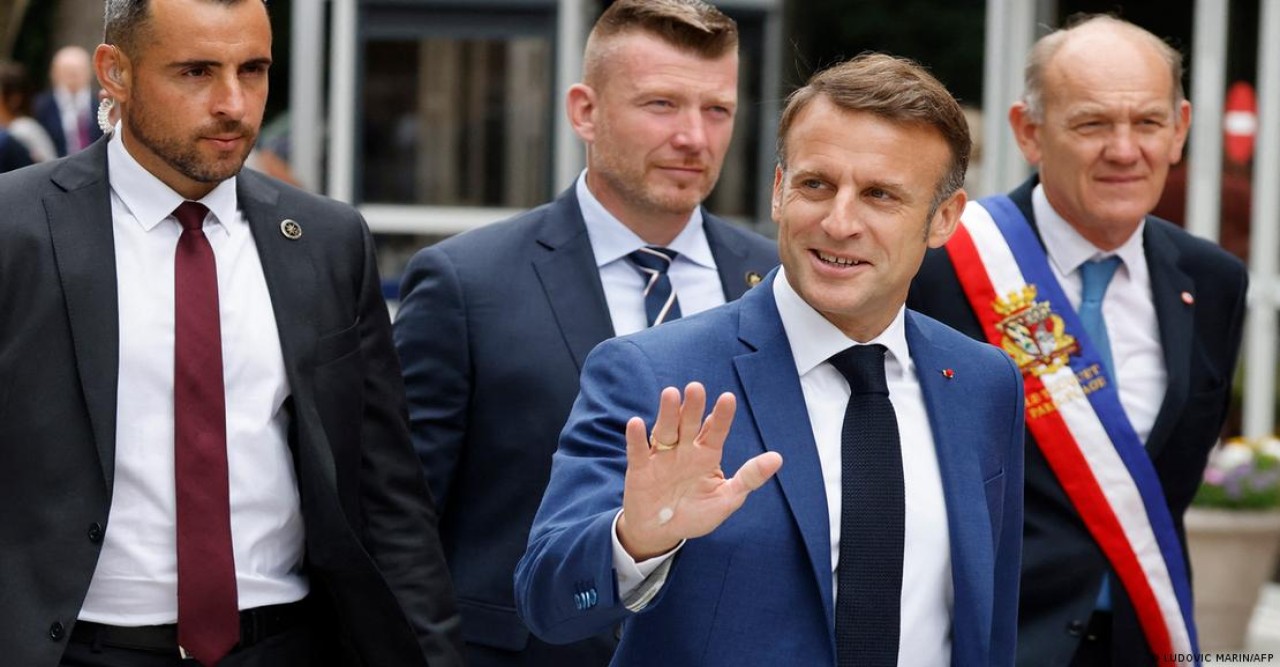 ফ্রান্সে দ্বিতীয় দফার ভোট আজ, সহিংসতার শঙ্কায় পুলিশ মোতায়েন