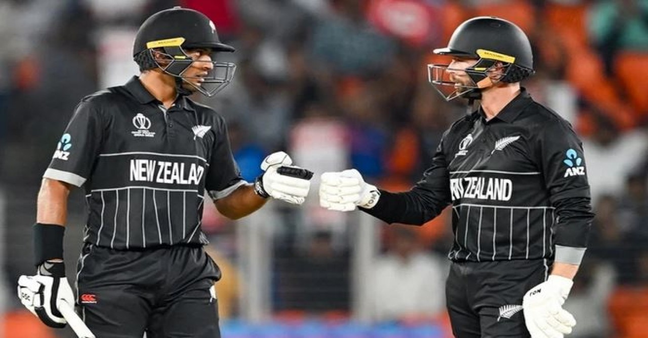 ইংলিশদের উড়িয়ে বিশ্বকাপ শুরু নিউজিল্যান্ডের