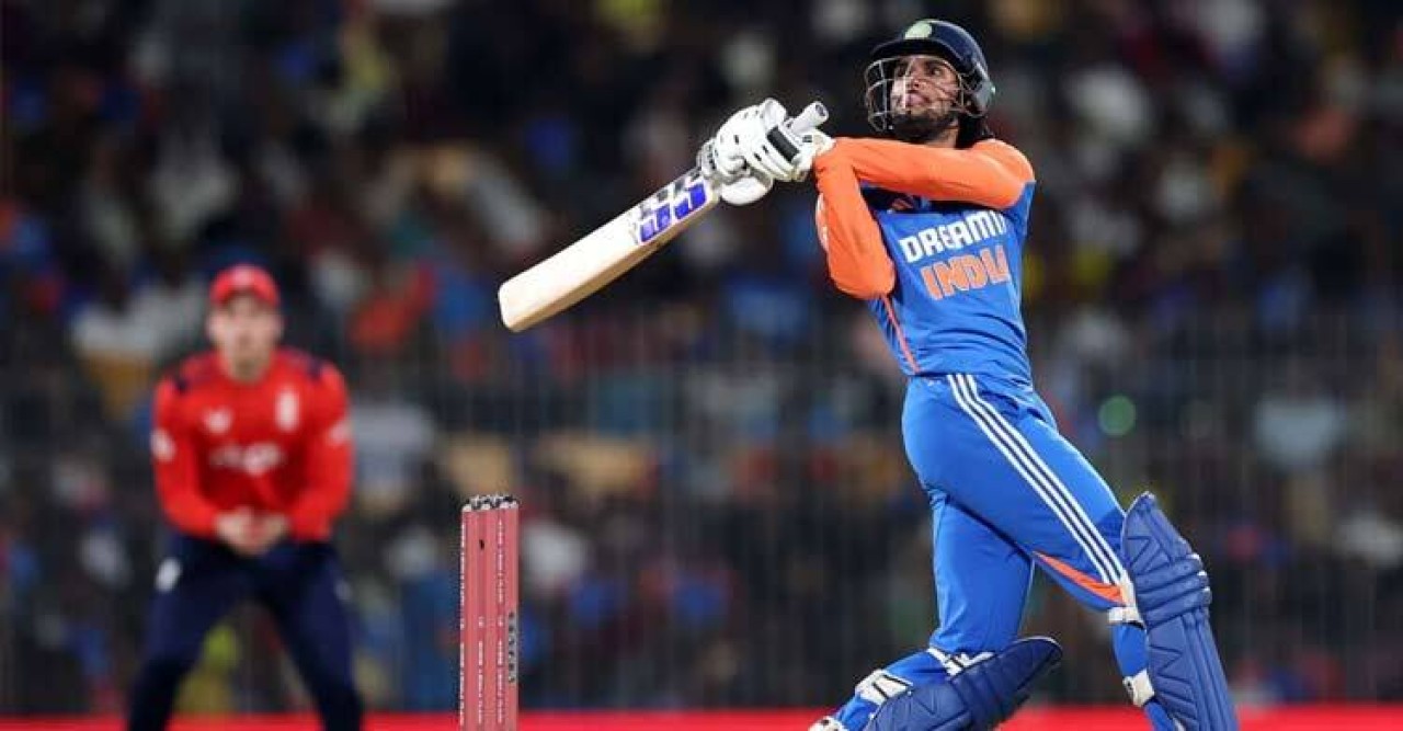 বিশ্বরেকর্ড করে ইংল্যান্ডের জয় কেড়ে নিলেন ভারতের তিলক