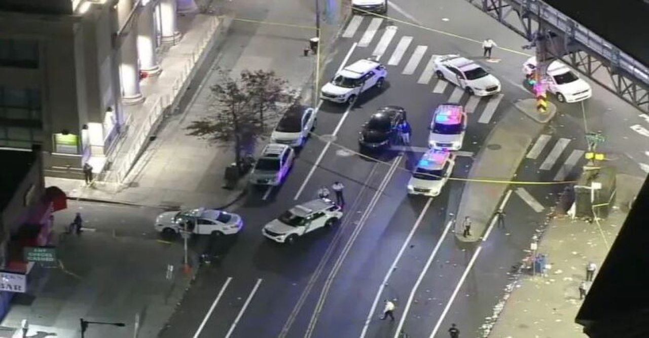 যুক্তরাষ্ট্রের ফিলাডেলফিয়ায় গণগুলি, আহত ৯