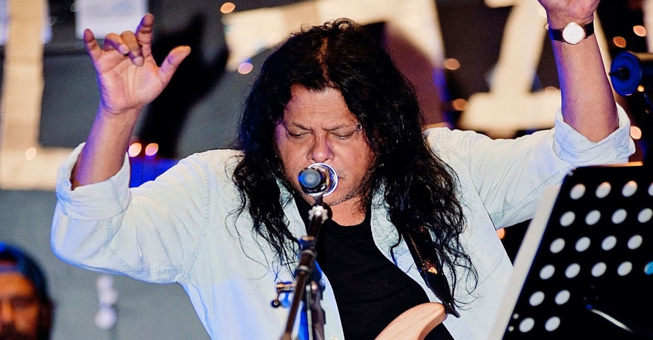 কাল ঢাবিতে গাইবেন জেমস, সঙ্গে আর্টসেল