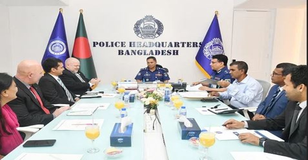 আইজিপির সঙ্গে মার্কিন দূতাবাসের প্রতিনিধিদলের সাক্ষাৎ