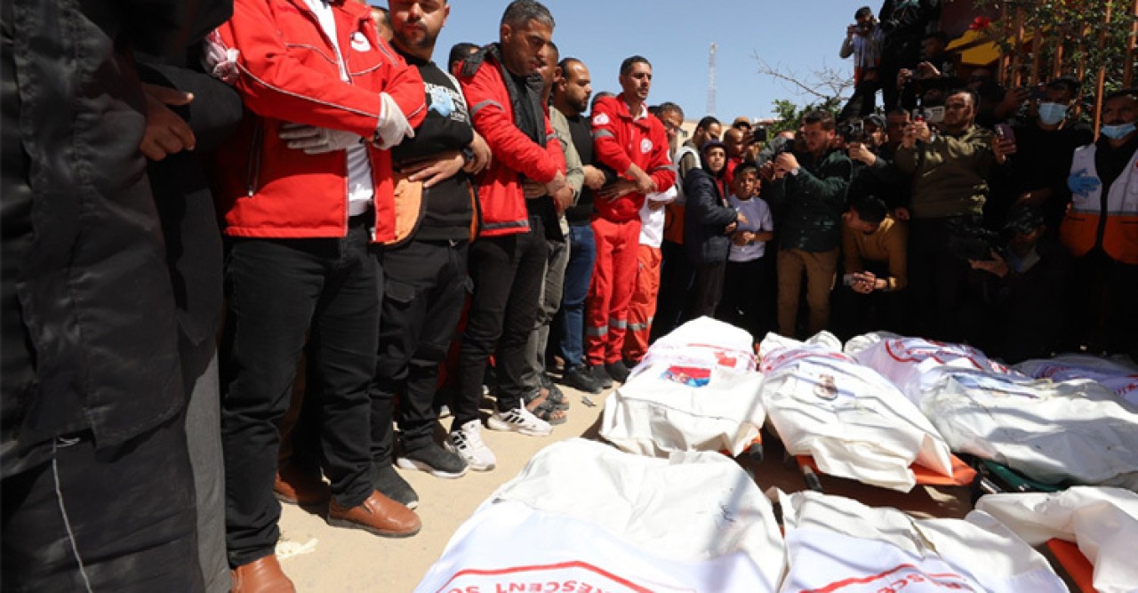 গাজায় ১৫ সহায়তা কর্মী হত্যা করলো ইসরায়েল, যুক্তরাষ্ট্র বলছে দোষ হামাসের