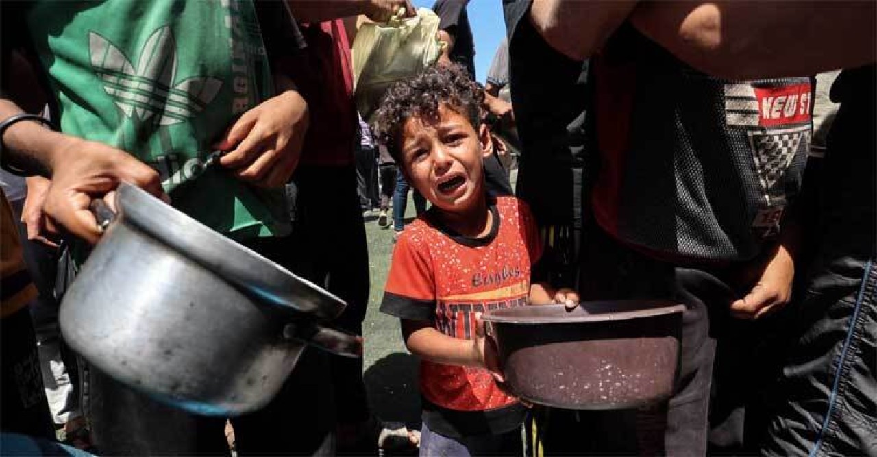 গাজায় ভয়াবহ পরিস্থিতি, ক্ষুধায় কাতরাচ্ছে শিশুরা