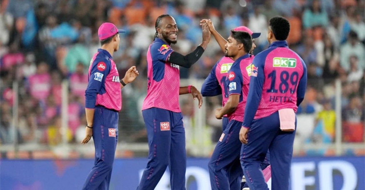 ‘সুপারস্টার কিনি না, তৈরি করি’- বললেন বাদ পড়া রাজস্থানের কোচ