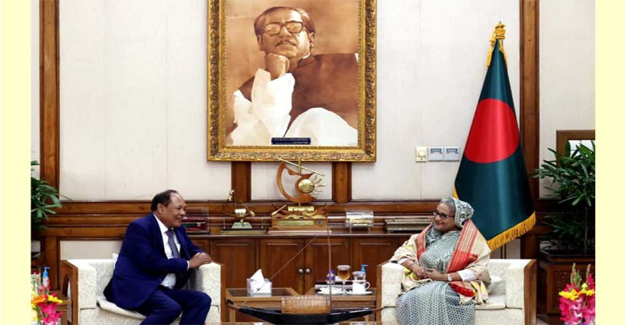 আগামী বছর ভারত থেকে জ্বালানি তেল আমদানি শুরু হবে, আশাবাদ প্রধানমন্ত্রীর