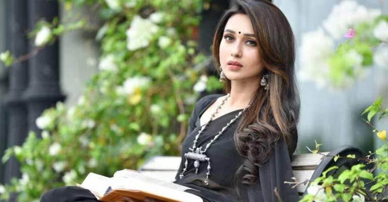 মায়ের যে উপদেশ মতো নতুন বছর শুরু করেন মিমি