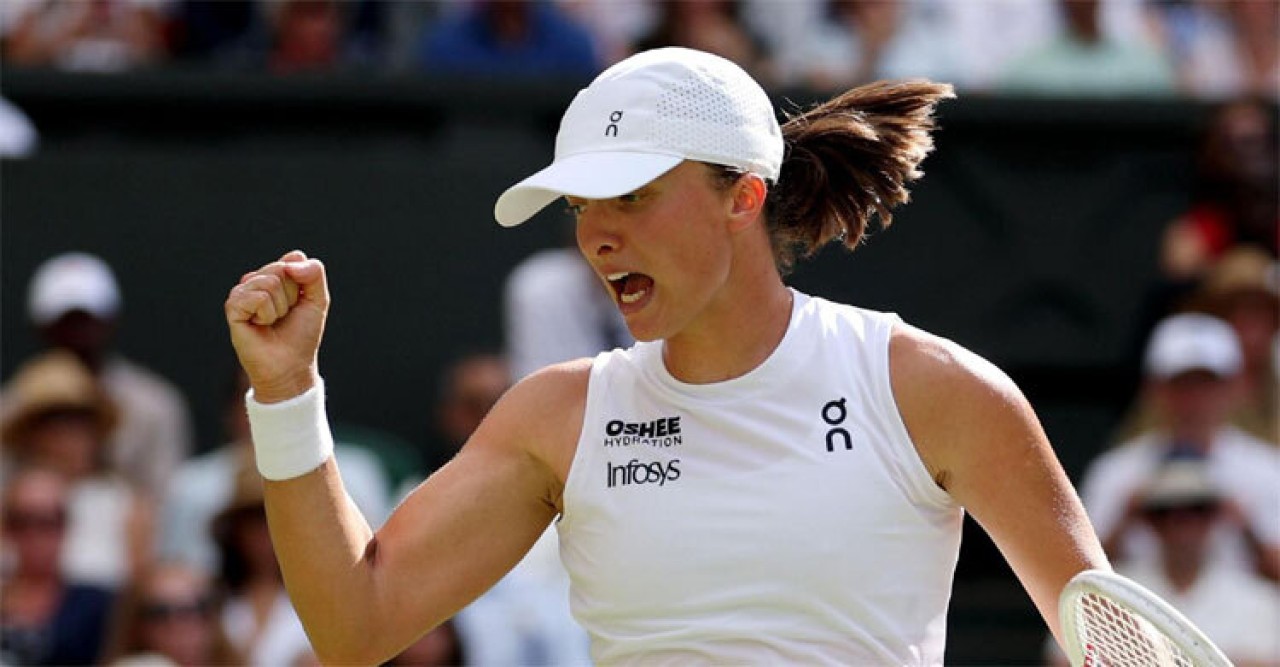 ৫৭ মিনিটেই আনিসিমোভাকে দিয়ে উইম্বলডন চ্যাম্পিয়ন শিয়াটেক