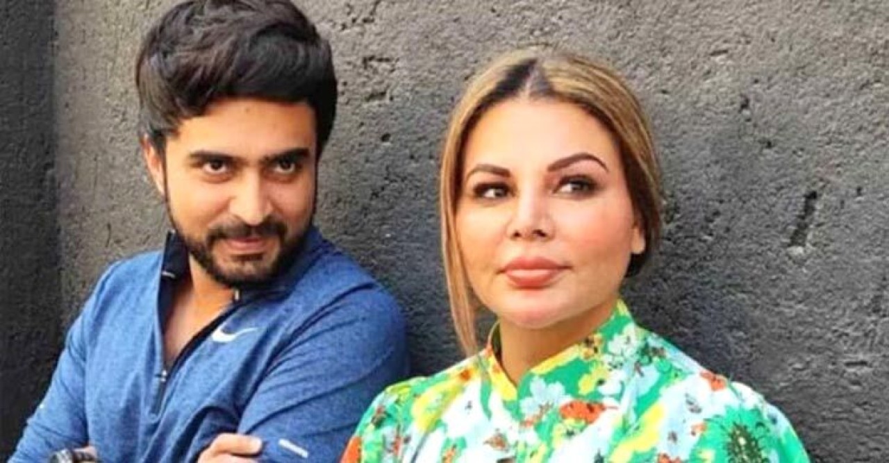 রাখির অসুস্থতা নিয়ে যা বললেন তার সাবেক স্বামী আদিল