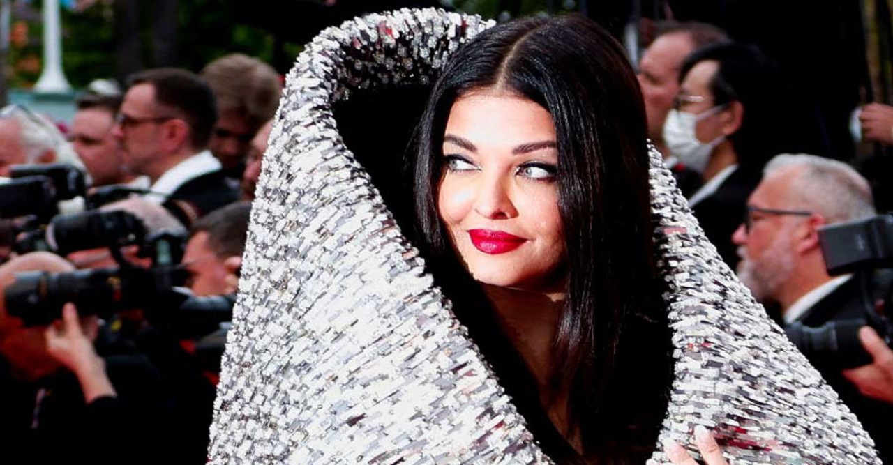 এবার  বিতর্ক থেকে রেহাই পেলেন না বলিউড অভিনেত্রী ঐশ্বরিয়া