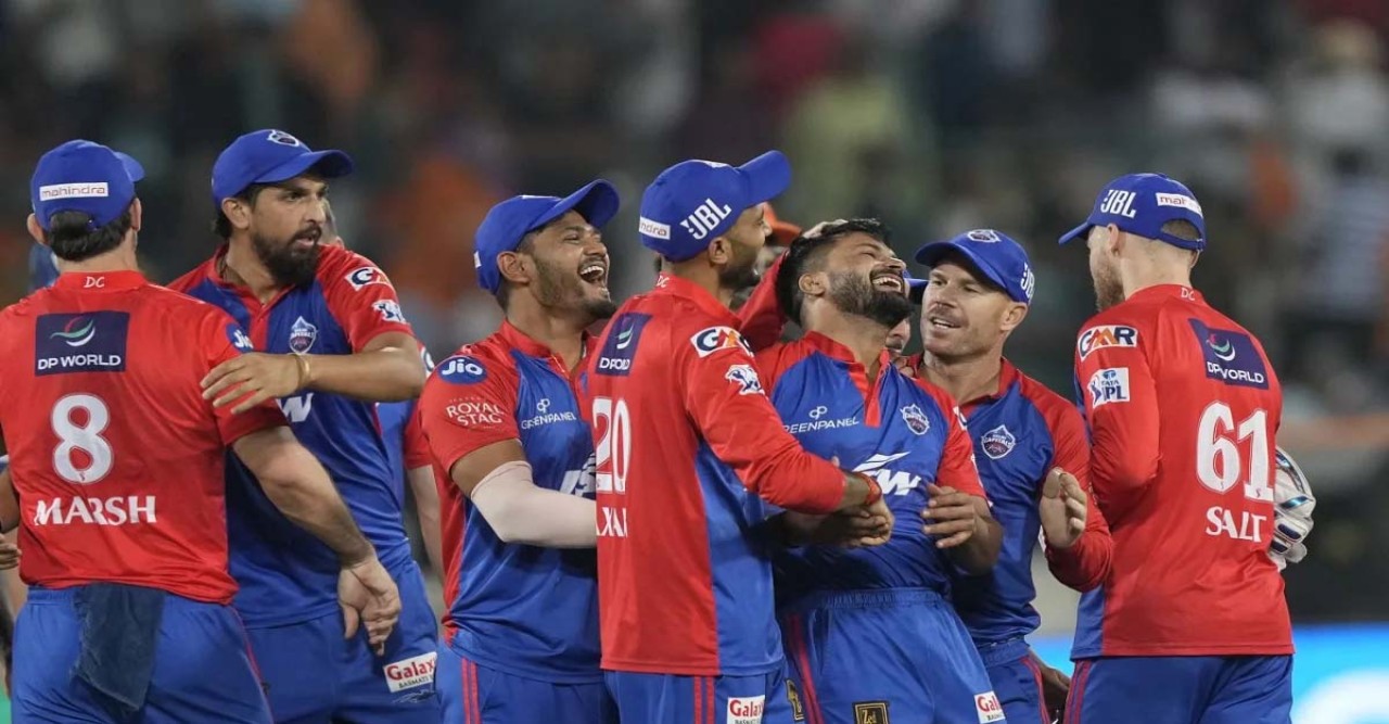 মুস্তাফিজহীন দিল্লি উড়ছে