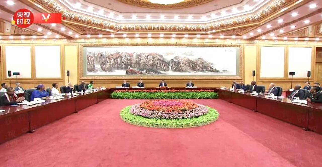 ৬ষ্ঠ উন্নয়নশীল দেশের সংসদ সদস্যদের  সঙ্গে চীনা প্রেসিডেন্টের সাক্ষাৎ