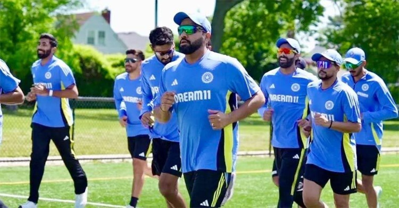 অনুশীলন শেষে পর্যাপ্ত খাবার না পেয়ে অসন্তুষ্ট রোহিত শর্মারা