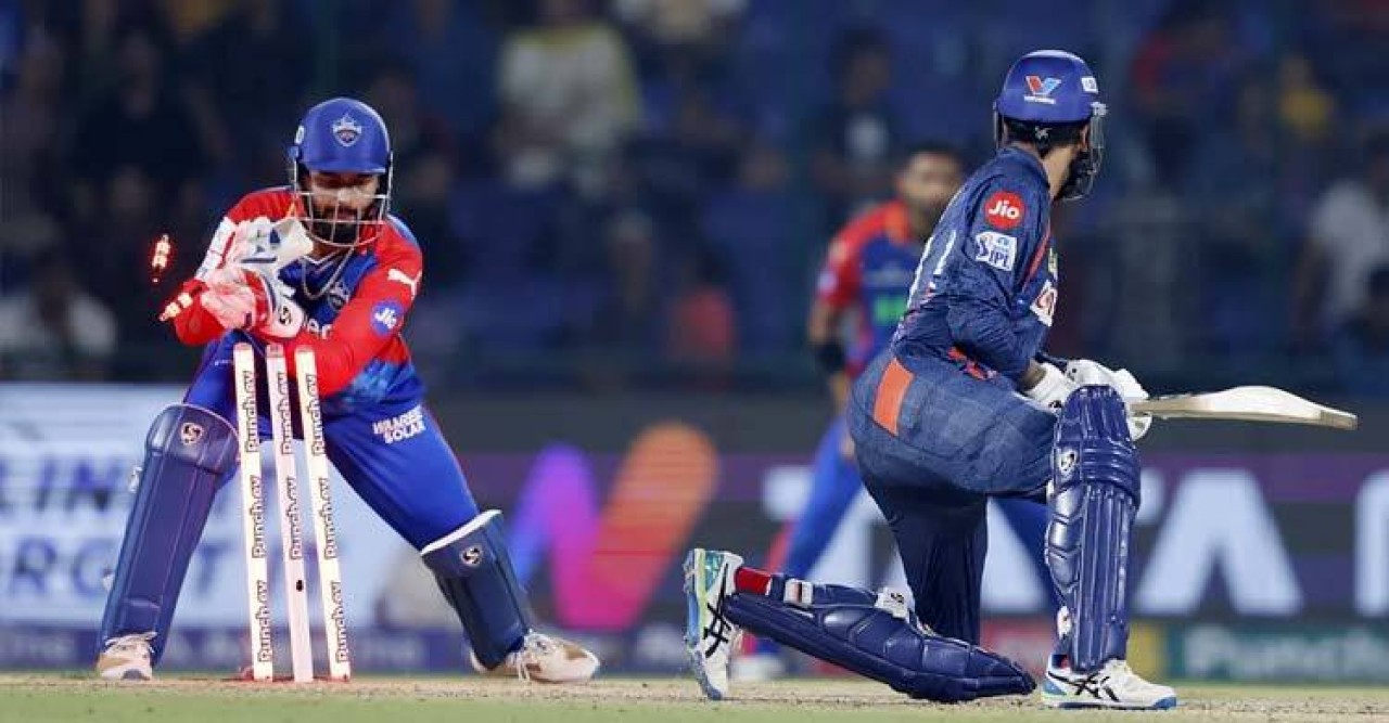 দিল্লির কাছে হেরে আশার প্রদীপ নিভু নিভু লখনৌর