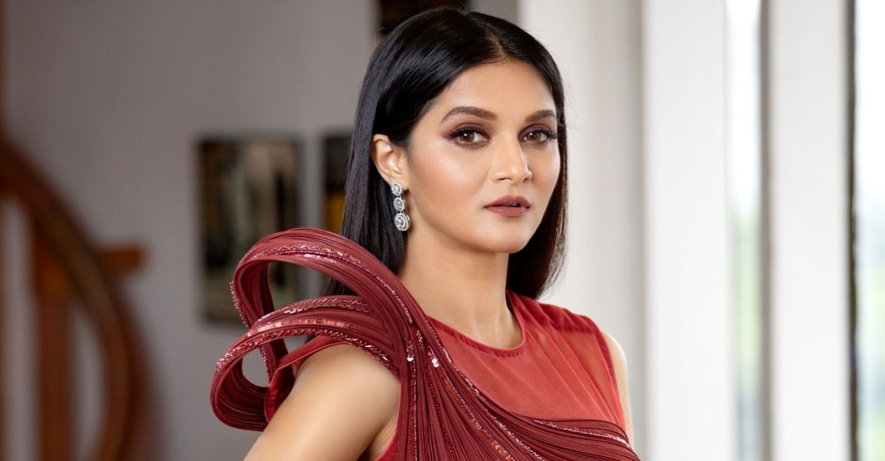 মিথ্যা খবরে মাথা ঘামাই না : মিথিলা