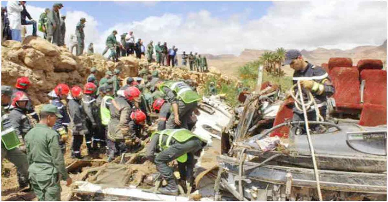 মরক্কোতে মিনিবাস উল্টে প্রাণ গেল ২৪ যাত্রীর
