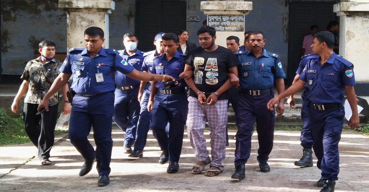 নড়াইলে বাড়িঘর ও মন্দিরে হামলায় ২৫০ জনের মামলা