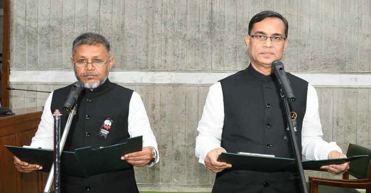 এমপি হিসেবে শপথ নিলেন সাজ্জাদুল হাসান ও মহিউদ্দিন বাচ্চু