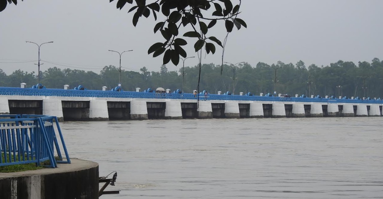 ফের তিস্তার পানি বিপৎসীমা ছুঁই ছুঁই, বন্যার শঙ্কা