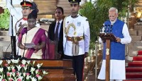 টানা তৃতীয় মেয়াদে শপথ নিয়ে ইতিহাস গড়লেন নরেন্দ্র মোদী