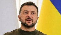 জনগণ ও সেনাদের মনোবল ধরে রাখার চেষ্টা চালাচ্ছেন জেলেনস্কি