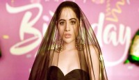 পোশাকের জন্য উরফিকে রেস্তোরাঁয় ঢুকতে বাধা!