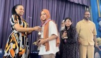 মিশিগানে বাংলাদেশি-আমেরিকান শিক্ষার্থীকে সংবর্ধনা