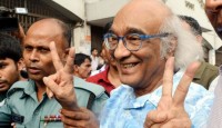 সাংবাদিক শফিক রেহমানের সাজা স্থগিত