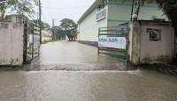পাহাড়ি ঢল-বর্ষণে সুনামগঞ্জে নতুন এলাকা প্লাবিত, বড় বন্যার শঙ্কা