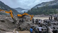 সিকিমে থমকে উদ্ধারকাজ, এখনো আটকা ৩০০০ পর্যটক