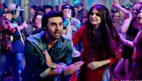 রণবীরের গালে একের পর এক চড় আনুশকার