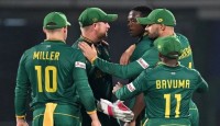 রেকর্ড গড়া ম্যাচে জয়ে শুরু দক্ষিণ আফ্রিকার
