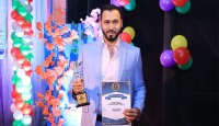 পুরস্কার পেলেন খালেদ হোসেন চৌধুরী