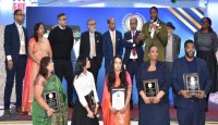 নিউইয়র্কে ‘নিউ আমেরিকান ডেমোক্রেটিক ক্লাব’, ‘নিউ আমেরিকান ইয়ুথ ফোরাম’ এবং ‘নিউ আমেরিকান উইমেন’স ফোরাম’র অ্যানুয়েল মিট অ্যান্ড গ্রিট