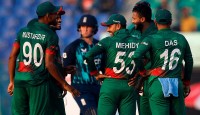 ইংল্যান্ডের বিপক্ষে টস জিতে ফিল্ডিংয়ে বাংলাদেশ